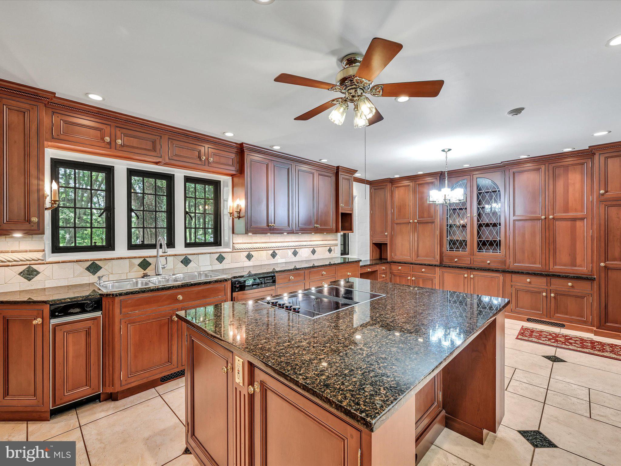405 North Tulpehocken Road Reading, PA 19601 - Photo 15 of 111 Kitchen