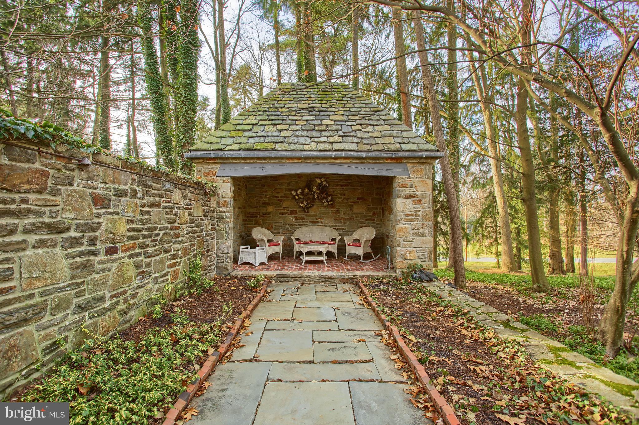 405 North Tulpehocken Road Reading, PA 19601 - Photo 4 of 111 Outdoor Tea Room