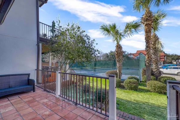 $331,500 | 120 Baybridge Drive, Gulf Breeze, FL 32561