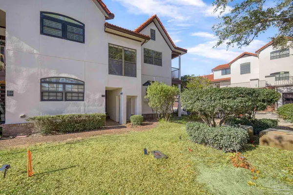 $331,500 | 120 Baybridge Drive, Gulf Breeze, FL 32561
