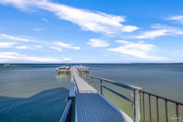 $331,500 | 120 Baybridge Drive, Gulf Breeze, FL 32561