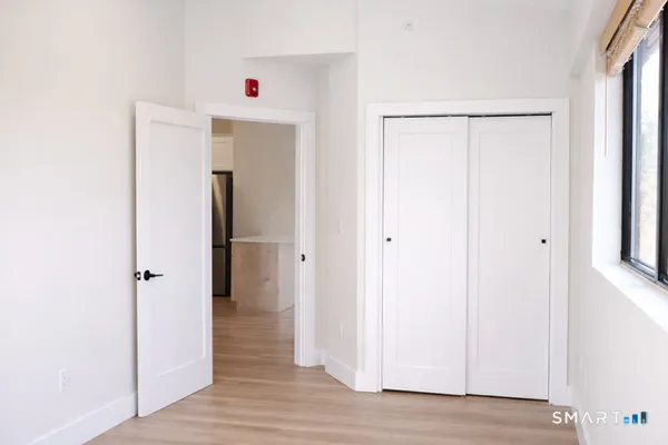 $3,250 | 937 Post Road, Unit 3B, Fairfield, CT 06824