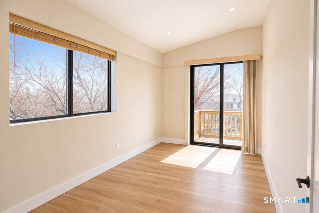 937 Post Road, Unit 3B Fairfield, CT 06824 - Photo 12 of 23