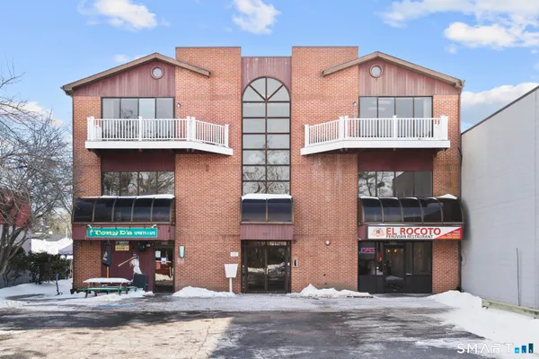 $3,250 | 937 Post Road, Unit 3B, Fairfield, CT 06824