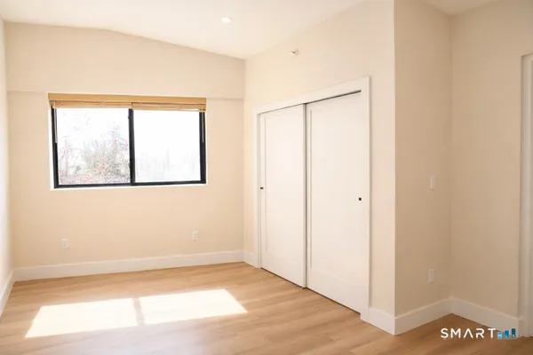 $3,250 | 937 Post Road, Unit 3B, Fairfield, CT 06824