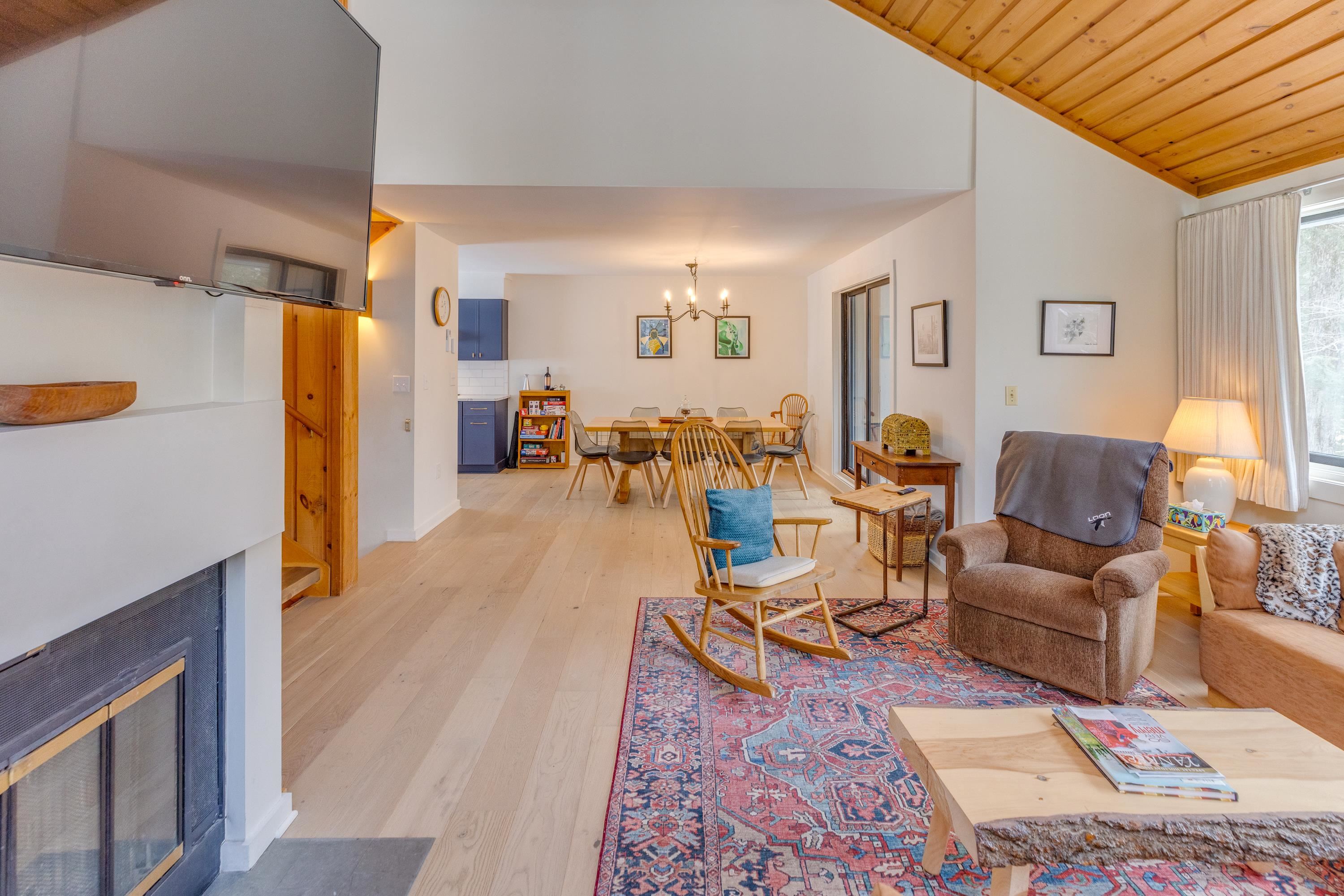 81 Clearbrook Road, Unit 2 Lincoln, NH 03251 - Photo 5 of 56