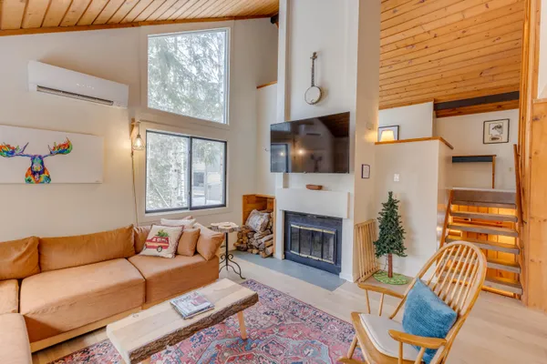 $649,000 | 81 Clearbrook Road, Unit 2, Lincoln, NH 03251