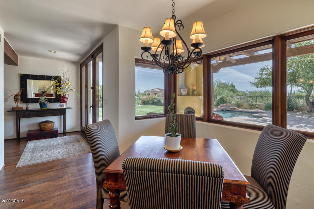 7529 North Invergordon Road Paradise Valley, AZ 85253 - Photo 16 of 37 7529 Invergordon