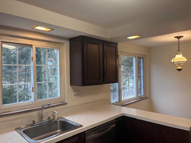 2516 Collins Road Pittsburgh, PA 15235 - Photo 13 of 40