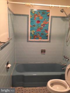 18307 Cabin Road Triangle, VA 22172 - Photo 17 of 17 Hall Bath