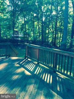 18307 Cabin Road Triangle, VA 22172 - Photo 3 of 17 Deck off master