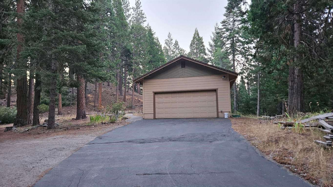 1025 Audubon Road Mount Shasta, CA 96067 - Photo 3 of 20 Gallery Image 3