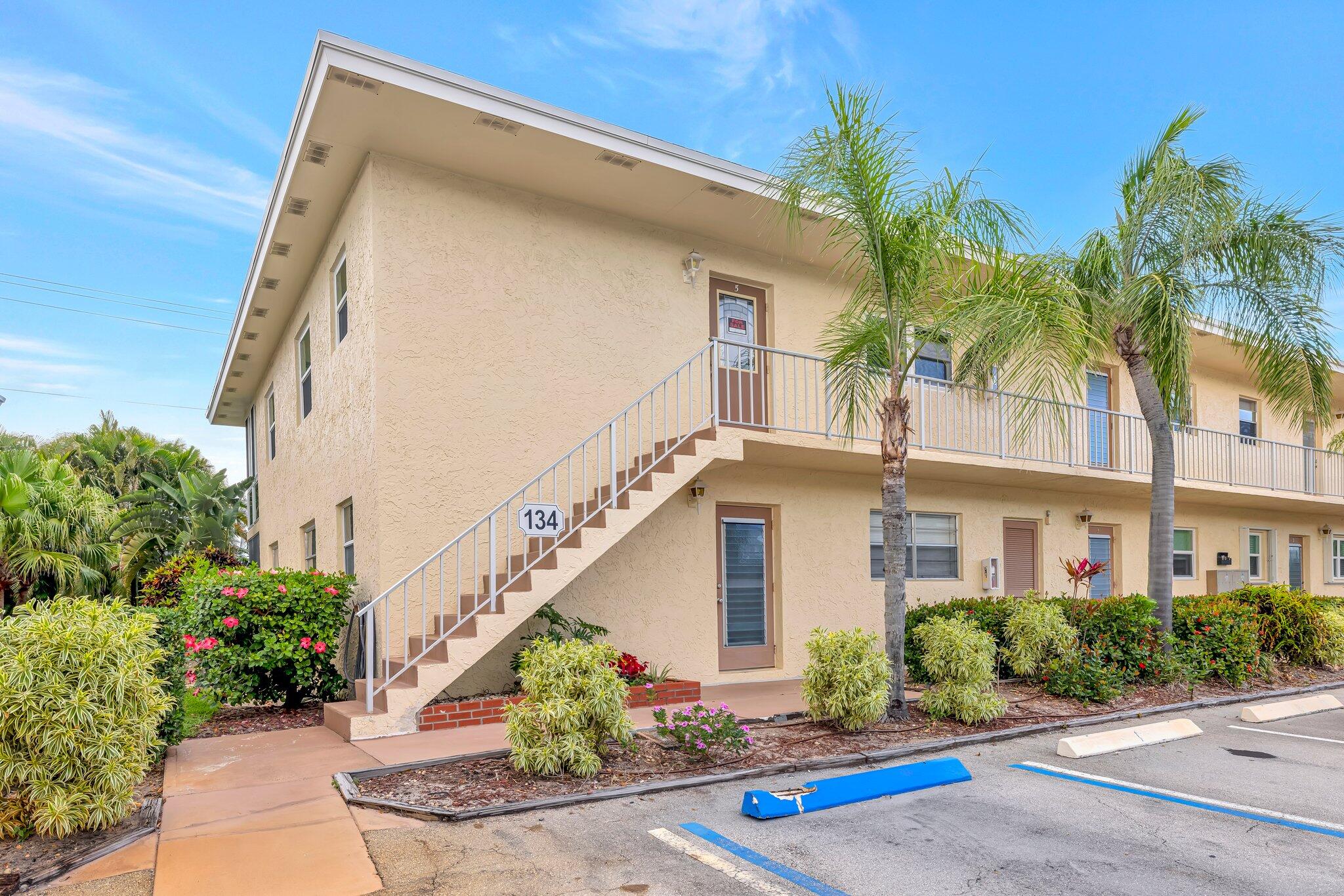2950 Southeast Ocean Boulevard, Unit 1345 Stuart, FL 34996 - Photo 1 of 52 Front View