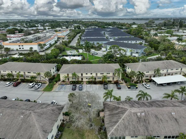 $207,900 | 2950 Southeast Ocean Boulevard, Unit 1345, Stuart, FL 34996