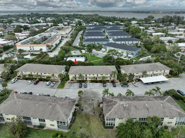 $207,900 | 2950 Southeast Ocean Boulevard, Unit 1345, Stuart, FL 34996