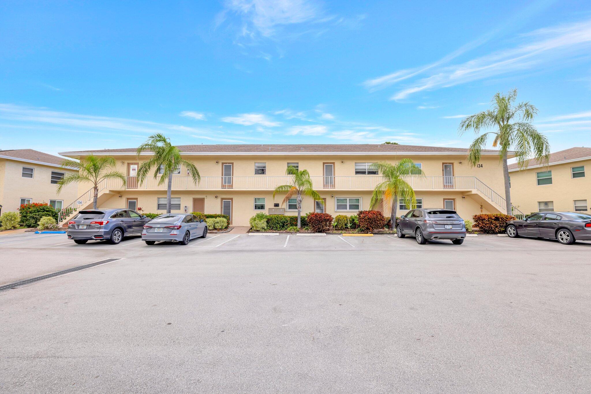 2950 Southeast Ocean Boulevard, Unit 1345 Stuart, FL 34996 - Photo 3 of 52 Full Building