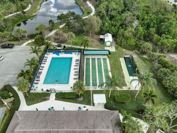 $207,900 | 2950 Southeast Ocean Boulevard, Unit 1345, Stuart, FL 34996