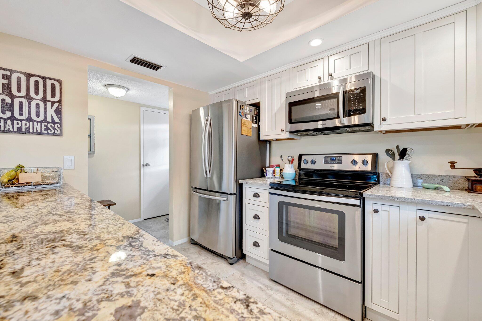 2950 Southeast Ocean Boulevard, Unit 1345 Stuart, FL 34996 - Photo 9 of 52 Kitchen 3