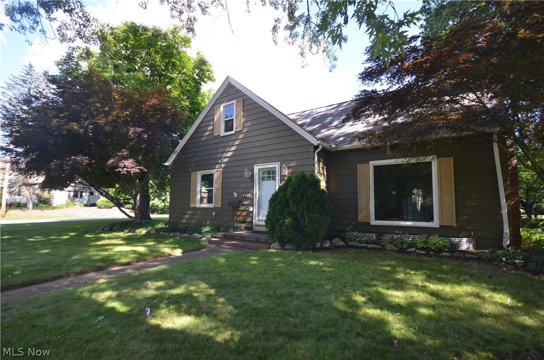 2865 Lee Road Silver Lake, OH 44224 - Photo 2 of 35