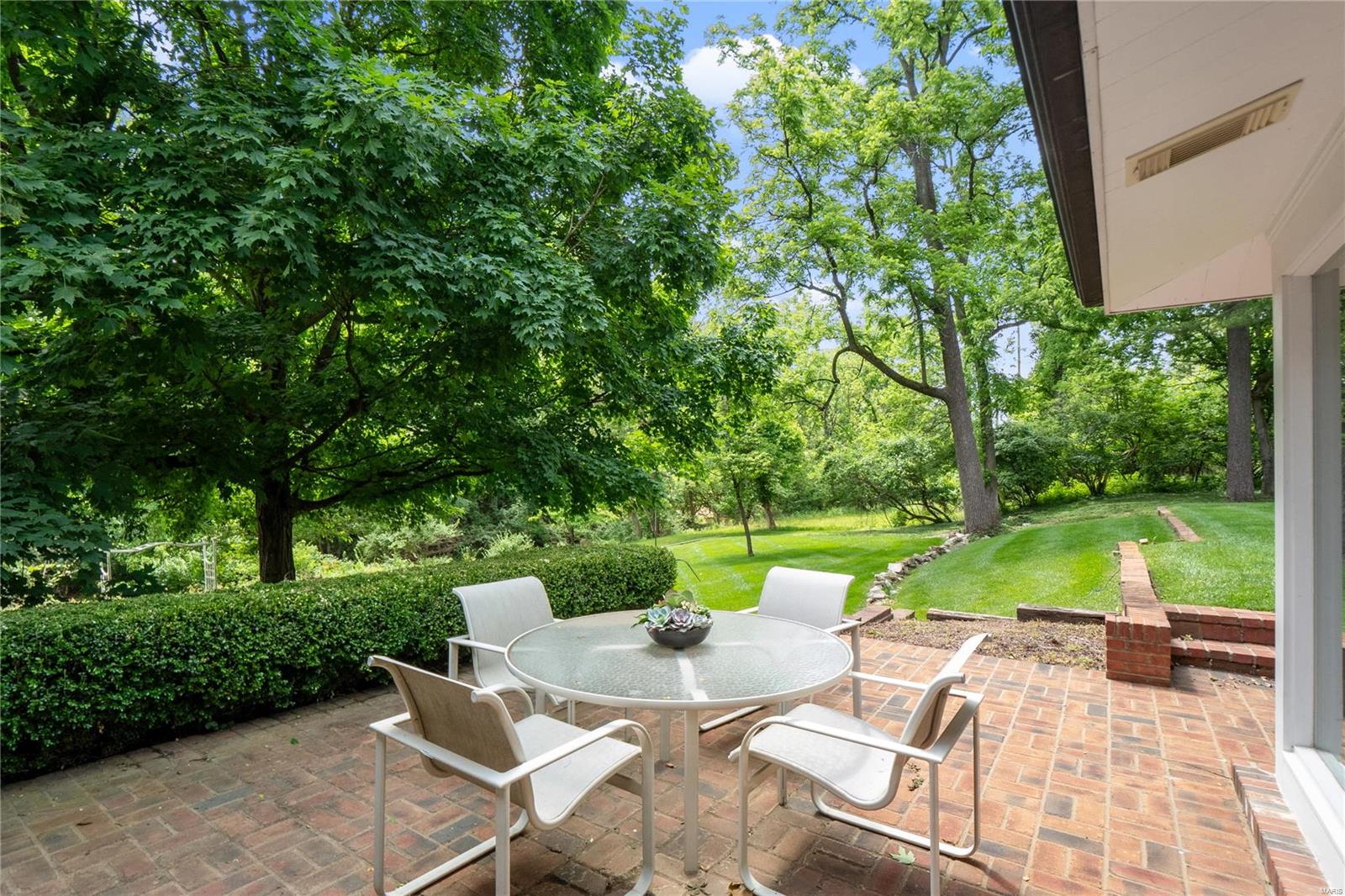 9564 Litzsinger Road Ladue, MO 63124 - Photo 15 of 49 Gallery Image 15