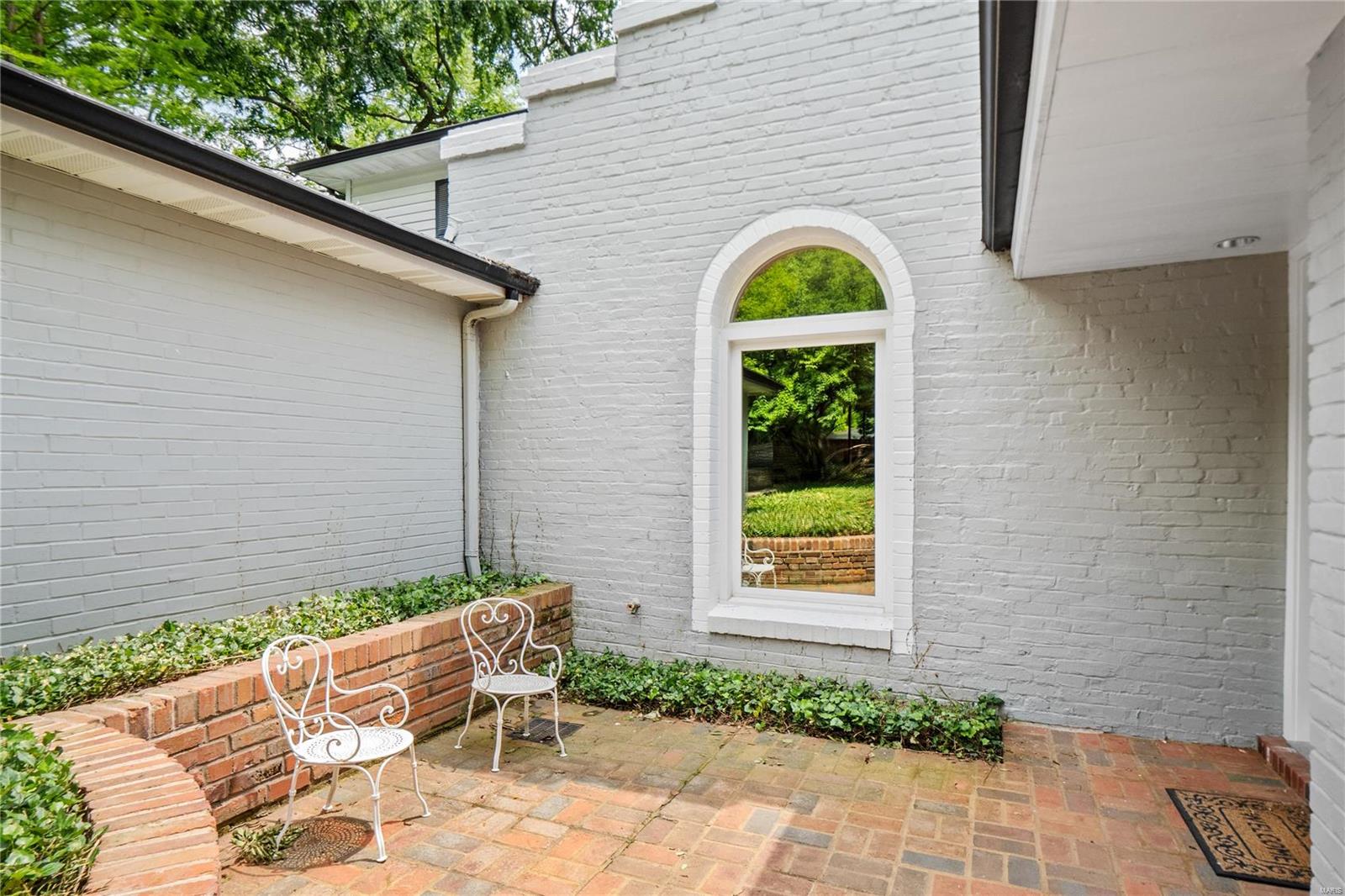 9564 Litzsinger Road Ladue, MO 63124 - Photo 45 of 49 Gallery Image 45