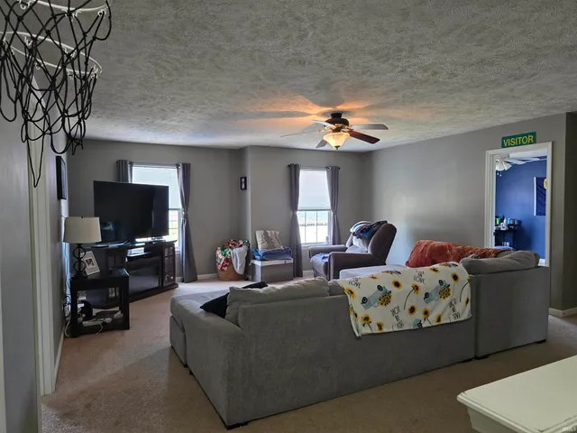 $334,900 | 575 Mesa Drive, Russiaville, IN 46979