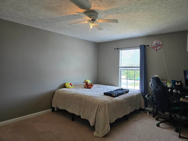 $327,500 | 575 Mesa Drive, Russiaville, IN 46979