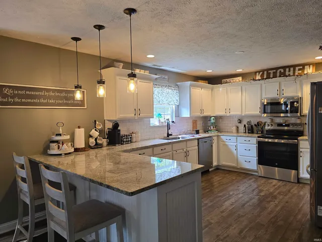 $334,900 | 575 Mesa Drive, Russiaville, IN 46979