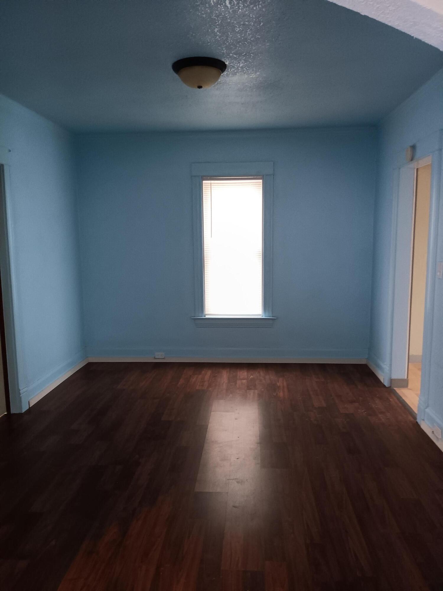 1225 Goold Street Racine, WI 53402 - Photo 5 of 18 Dr