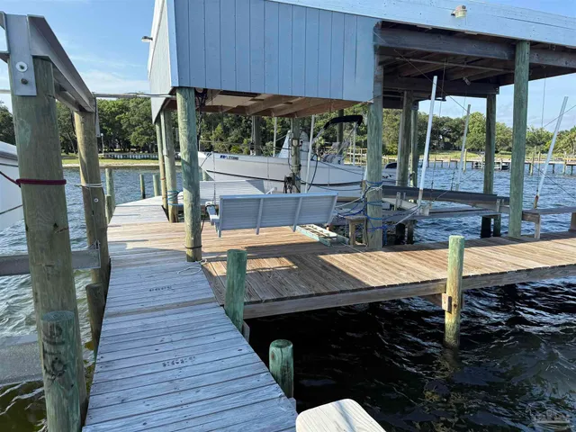 $2,695,000 | 5393 Soundside Drive, Gulf Breeze, FL 32563