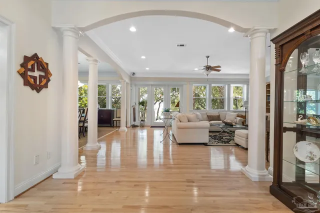 $2,695,000 | 5393 Soundside Drive, Gulf Breeze, FL 32563