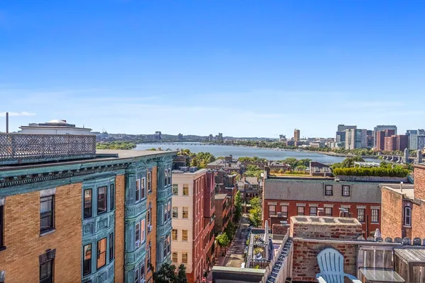 $2,950 | 48 Revere Street, Unit 3, Boston, MA 02114