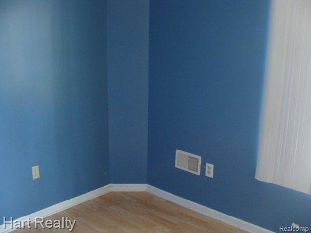 3866 Hunt Road Lapeer, MI 48446 - Photo 9 of 13 021.jpg