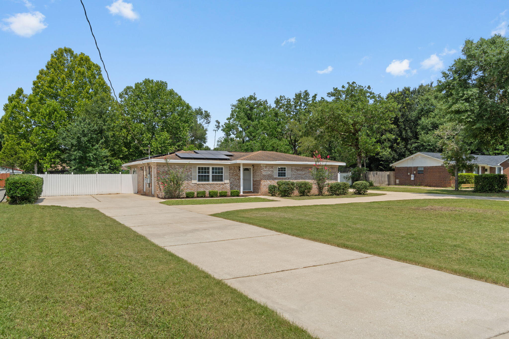 1309 Valley Road Crestview, FL 32539 - Photo 2 of 45 2-web-or-mls-FinalExterior-10
