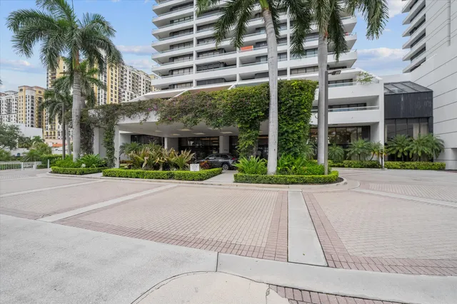 $1,575,000 | 525 South Flagler Drive, Unit 19B, West Palm Beach, FL 33401