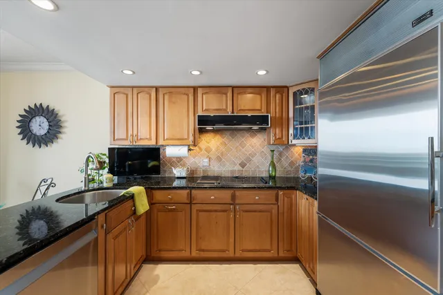 $1,575,000 | 525 South Flagler Drive, Unit 19B, West Palm Beach, FL 33401