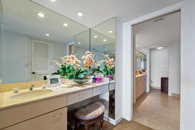 $1,575,000 | 525 South Flagler Drive, Unit 19B, West Palm Beach, FL 33401