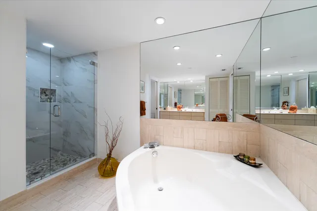 $1,575,000 | 525 South Flagler Drive, Unit 19B, West Palm Beach, FL 33401