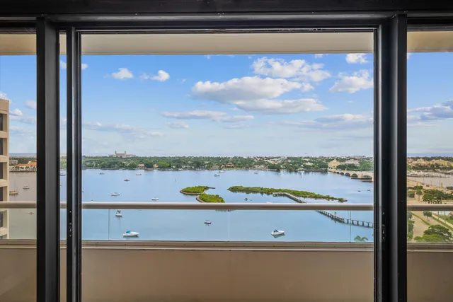 $1,575,000 | 525 South Flagler Drive, Unit 19B, West Palm Beach, FL 33401