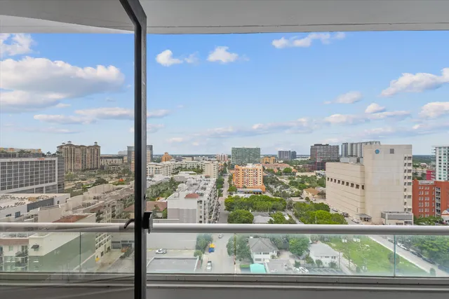 $1,575,000 | 525 South Flagler Drive, Unit 19B, West Palm Beach, FL 33401