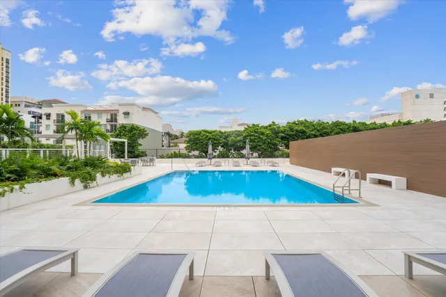 $1,575,000 | 525 South Flagler Drive, Unit 19B, West Palm Beach, FL 33401