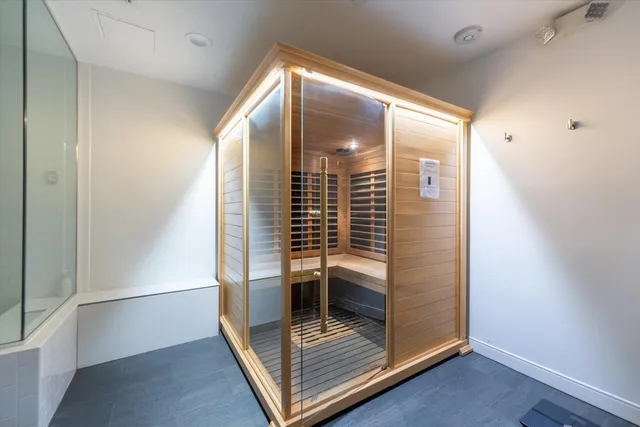 $1,575,000 | 525 South Flagler Drive, Unit 19B, West Palm Beach, FL 33401