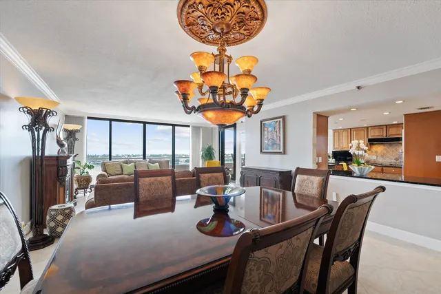 $1,575,000 | 525 South Flagler Drive, Unit 19B, West Palm Beach, FL 33401