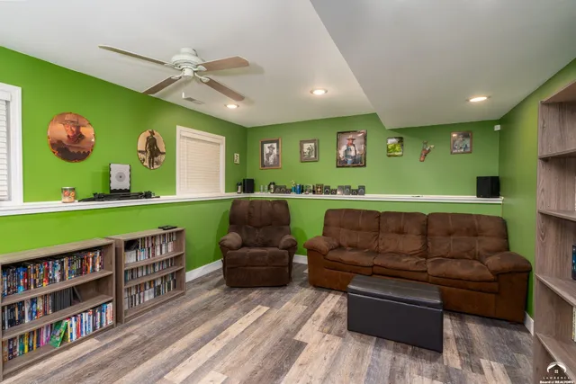 $309,000 | 120 Hillside Drive, Baldwin City, KS 66006