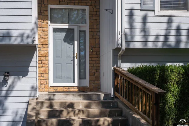 $309,000 | 120 Hillside Drive, Baldwin City, KS 66006