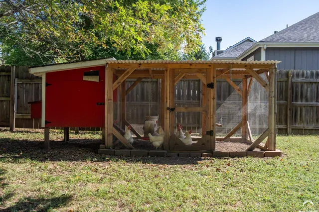 $309,000 | 120 Hillside Drive, Baldwin City, KS 66006