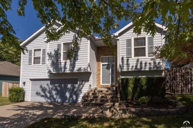 $309,000 | 120 Hillside Drive, Baldwin City, KS 66006