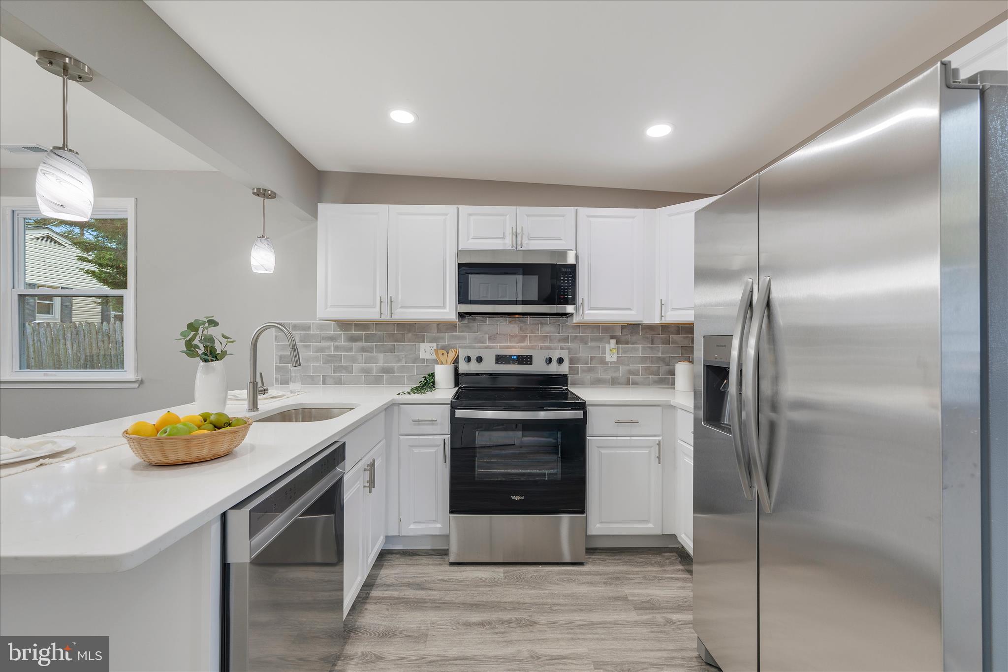 1258 Cape St Claire Road Annapolis, MD 21409 - Photo 3 of 30