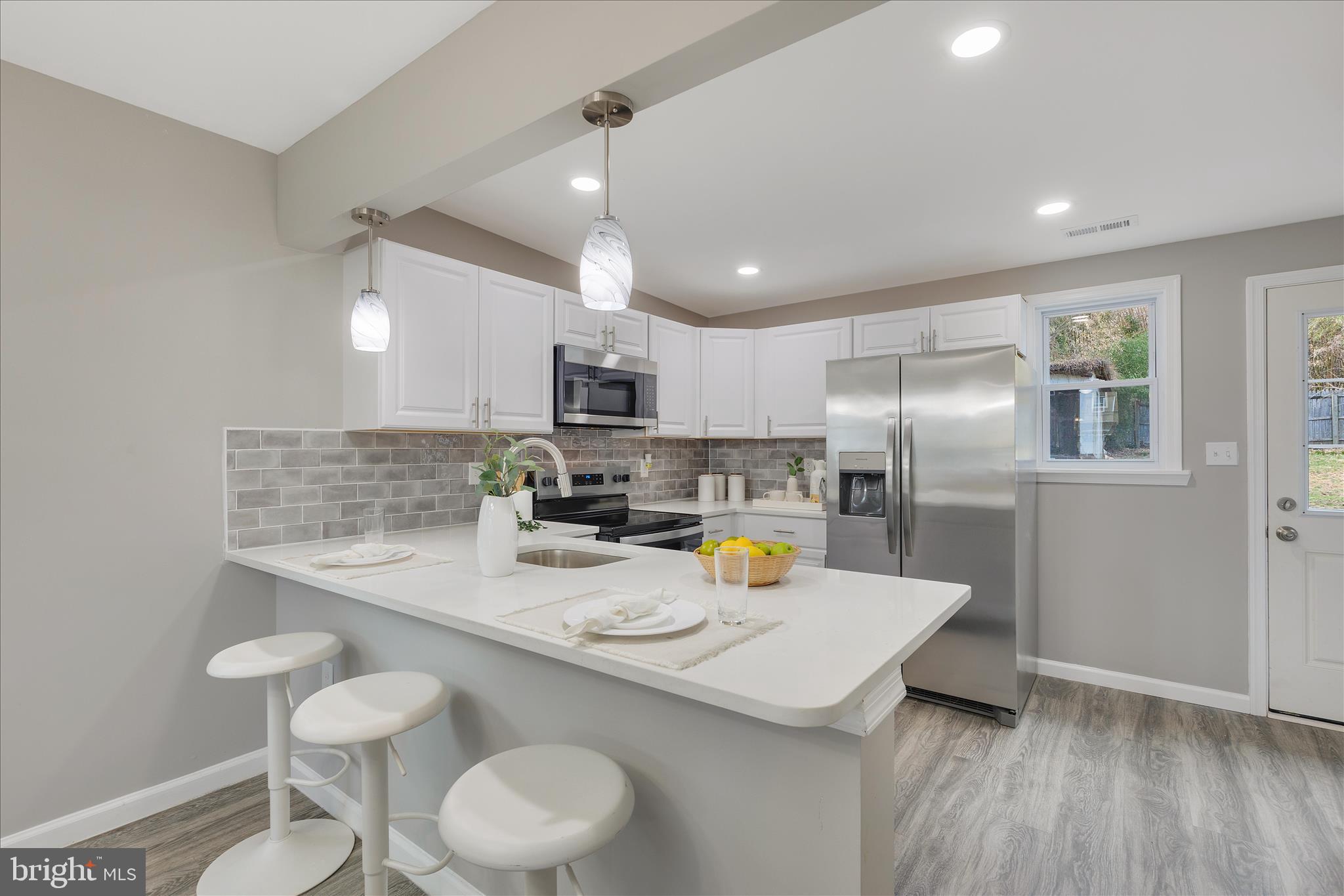 1258 Cape St Claire Road Annapolis, MD 21409 - Photo 8 of 30