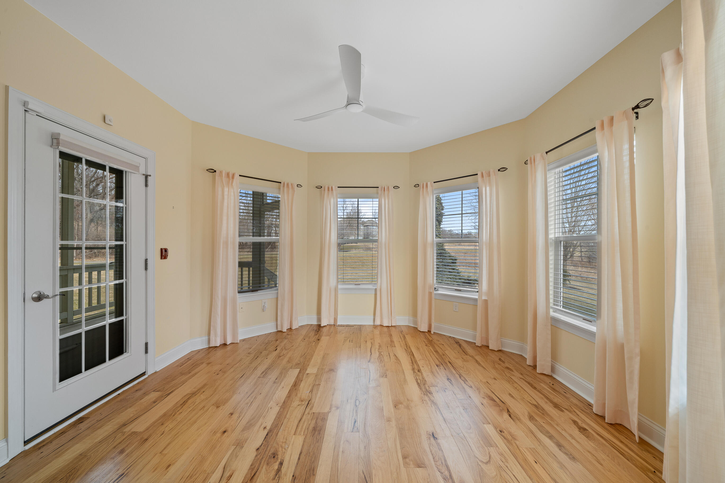 1018 Terrace Court, Unit 435M Geneva, WI 53147 - Photo 12 of 106 1018 Terrace Dr-42